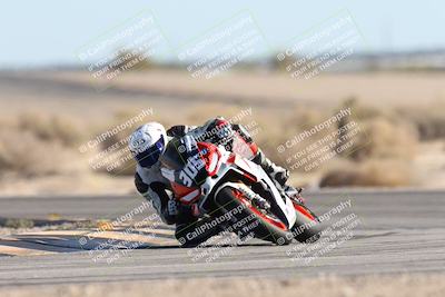 media/Dec-07-2025-CVMA (Sun) [[3e7d2de5dc]]/Race 11-Formula 2-CVMA Hooligans-American Thunder/